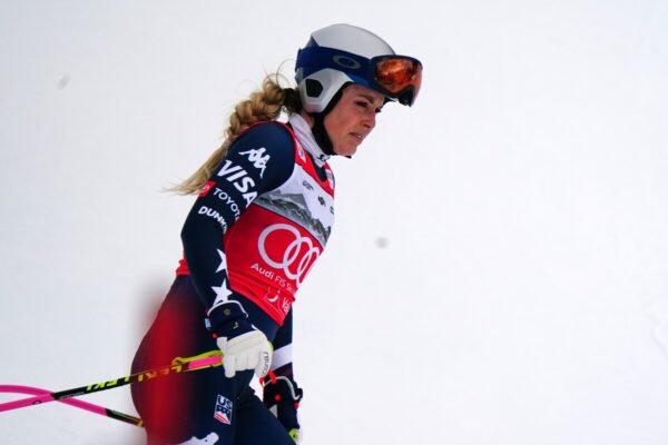 Lindsey Vonn Crash in Final Olympic Test Race